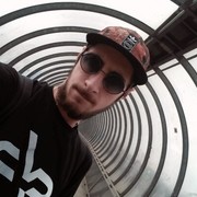  ,   Emir, 33 ,   ,   , c 