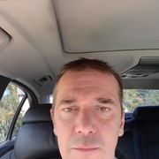  ,  Einars, 52