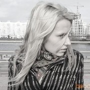  ,   Elena, 32 ,  