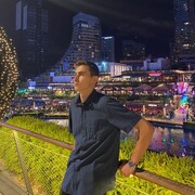  ,  Emir, 20