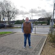  An Caislean Nua,   Viktor, 63 ,   c , 