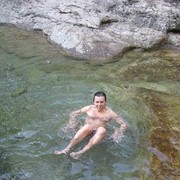  ,   Ugeen, 41 ,   