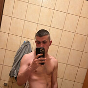  ,  Mukola, 24