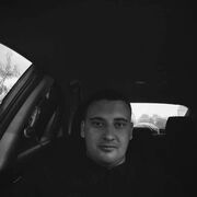  ,  Alex, 36