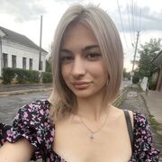  Mojmirovce,  Karina, 19