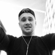  ,  Arthur, 32