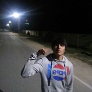  ,  Temur, 33