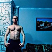  ,  Misha, 28