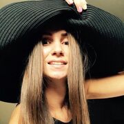  ,   Lili, 38 ,   c 