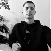  -,  Piotr, 25