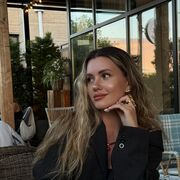  Valette,  , 27