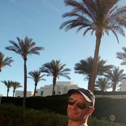  ,   Gomosapiens, 44 ,  