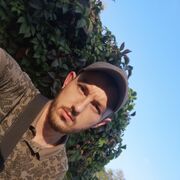  ,   Ivan, 33 ,  