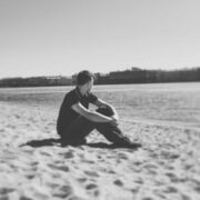  ,  Alex, 23