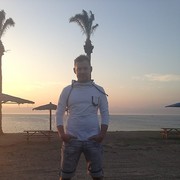  ,  Ntan, 37
