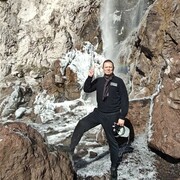 �������