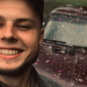  ,  Oleg, 22