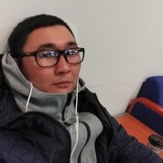  ,  Azat, 35