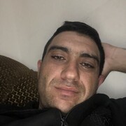  ,  Artur, 33