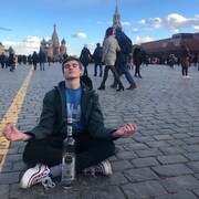  -,   Maxim, 24 ,   ,   , c 
