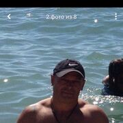  ,   Viktor, 53 ,   c 