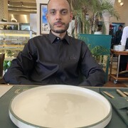  ,  Malik, 27