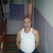  ,  Viktor, 45