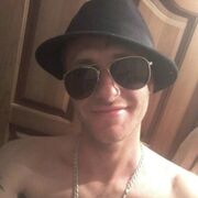  ,   Damian, 39 ,   ,   , c , 