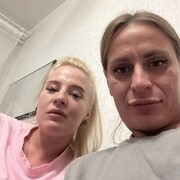  , 
