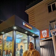  ,  Danya, 21