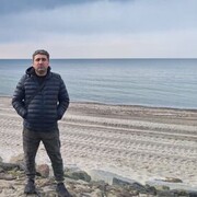  ,  Vahe, 34