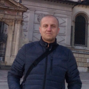  ,  Vitalij, 44