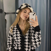  ,  , 24