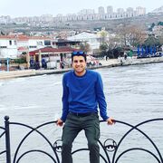  ,   Ali, 32 ,   ,   