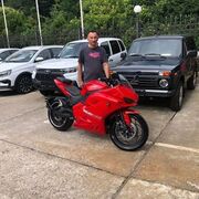  ,   Nik, 44 ,   ,   