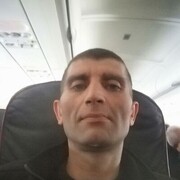  ,  Artur, 48
