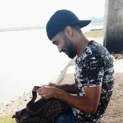  ,   Redouane, 33 ,   c , 