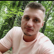  ,  Oleksandr, 33