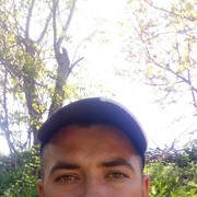  ,  Dima, 32