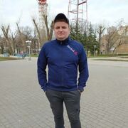  ,  Alex, 34