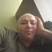  ,  Luka, 32