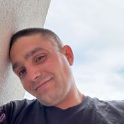  Baile Locha Riach,  Victor, 25