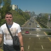  ,   Oliver, 47 ,     , c 