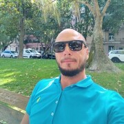  ,  Alex, 37