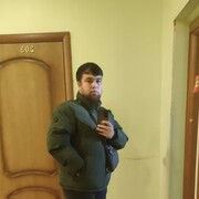  -,   Ali, 32 ,   ,   , c 