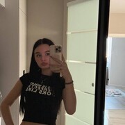  , 