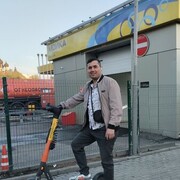  ,   Artur, 45 ,   ,   