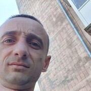  ,  Viktor, 39