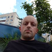  ,  Sergii, 38
