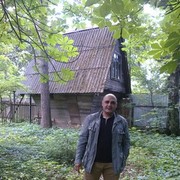  ,   Armen, 45 ,   